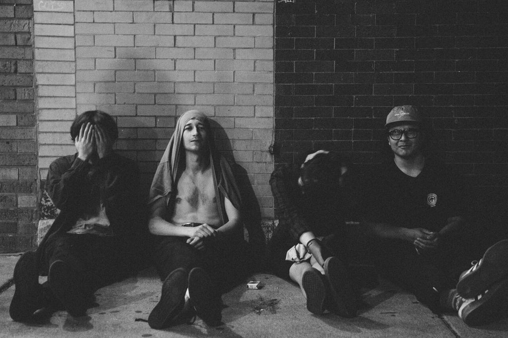 INTERVIEW AND PREMIERE: DAYSEE