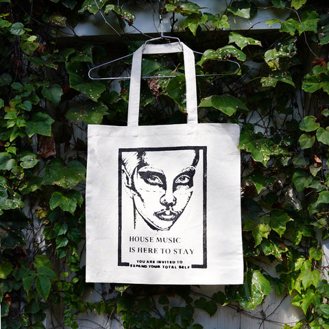 Tote de música house